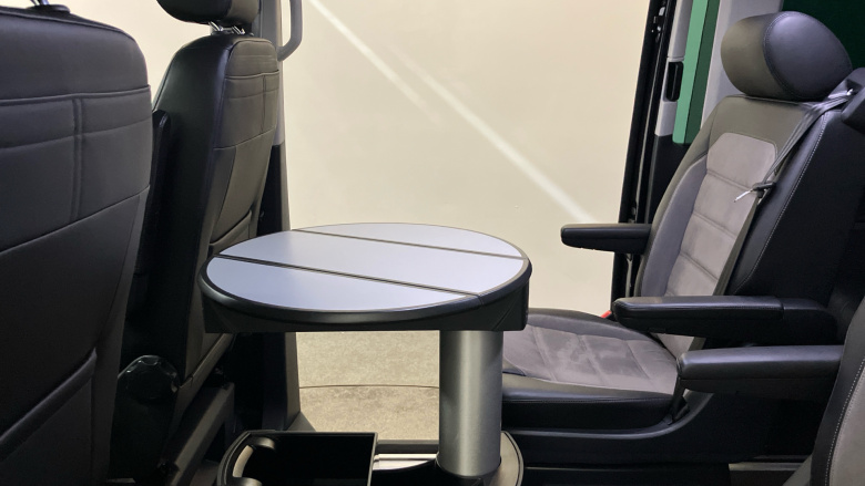 Volkswagen Caravelle 2.0 TDI Executive 199 4MOTION 5dr DSG Diesel Estate